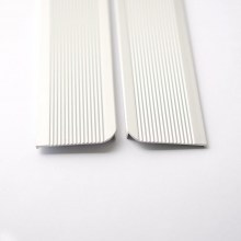 3 CM Laminat tezgah yan çıtası Aleminyum