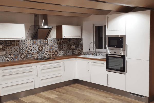 310*280 cm Köşe mutfak dolabı Hayglass kapak